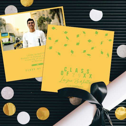 Cap Toss Yellow & Green Graduation Announcement 招待状