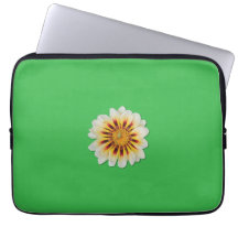 Capa Notebook com Flor e Joaninha