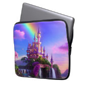 Capa para laptop com paisagem magica de castelo ラップトップスリーブ (正面左)