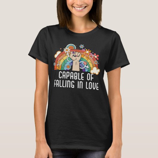 Capable Of Falling In Love Bisexual Pride Bisexual Tシャツ (正面)