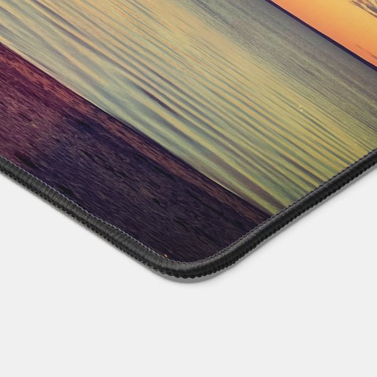 Cape Cod Beach Sunset Photo デスクマット (コーナー)