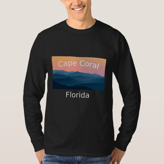 Cape Coral Florida Mountain sunset hometown Tシャツ (正面)