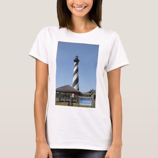 Cape Hatteras Light house, NC photo on shirt Tシャツ (正面)