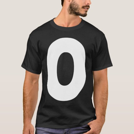 Capital O Bold Alphabet Letter Monogram Uppercase Tシャツ (正面)