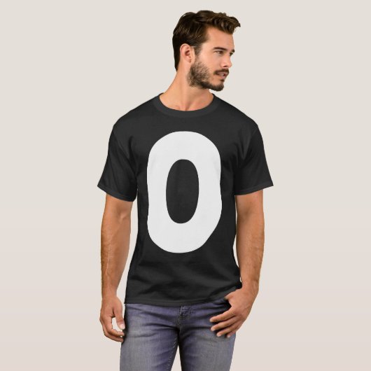 Capital O Bold Alphabet Letter Monogram Uppercase Tシャツ (正面フル)