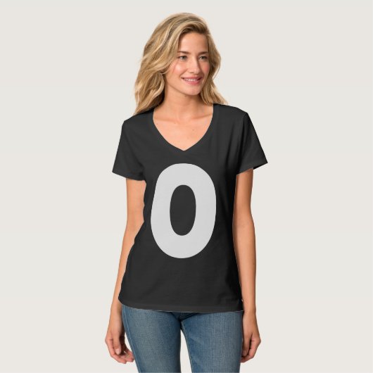 Capital O Bold Alphabet Letter Monogram Uppercase  Tシャツ (正面フル)