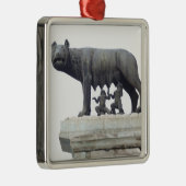 Capitolineのオオカミの彫像(彼女オオカミの乳児)、 メタルオーナメント (右)