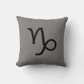 Capricorn クッション (正面)