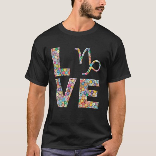 Capricorn Zodiac Astrology Love Flowers Tシャツ (正面)