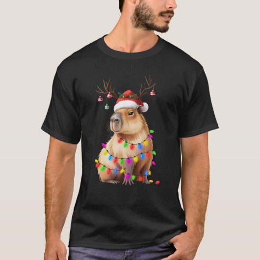 Capybara Animal Lover Christmas Lights Cappy Xmas Tシャツ (正面)