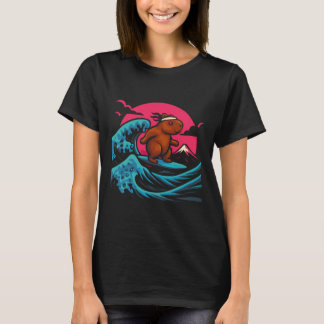 Capyra Riding Waves Under Pink Sky Funny Summer Te Tシャツ