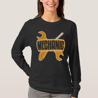Car Mechanic Wrench And Screwdriver Car Enthusiast Tシャツ