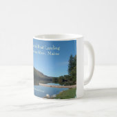 Caratunkのボートの着陸-マグ コーヒーマグカップ (正面右)