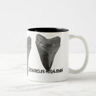 Carcharoclesのmegalodonの歯 ツートーンマグカップ