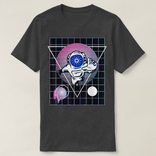 Cardano Crypto Astronaut Outer Space Tシャツ (デザイン正面)