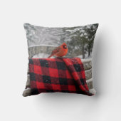 Cardinal On a Snowy Plaid Blanket クッション (裏面)