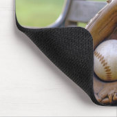 Cardinal with a Baseball in Glove マウスパッド (コーナー)