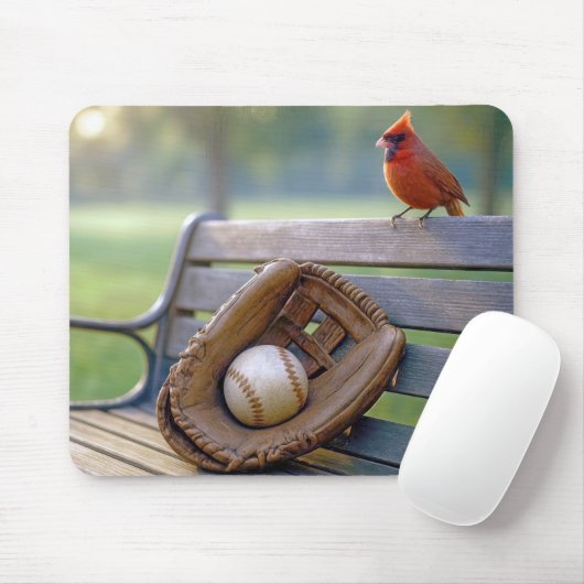 Cardinal with a Baseball in Glove マウスパッド (マウス)