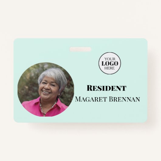 Care Nursing or Retirement Resident Photo ID  バッジ (正面)
