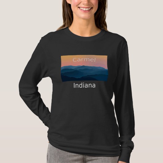 Carmel Indiana Mountain sunset hometown Tシャツ (正面)