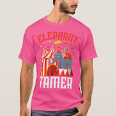 Carnival Circus Animal Trainer Ringmaster Elephant Tシャツ (正面)