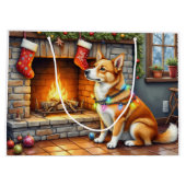 Carolina Dog Fireplace with Christmas Lights ラージペーパーバッグ (裏面)