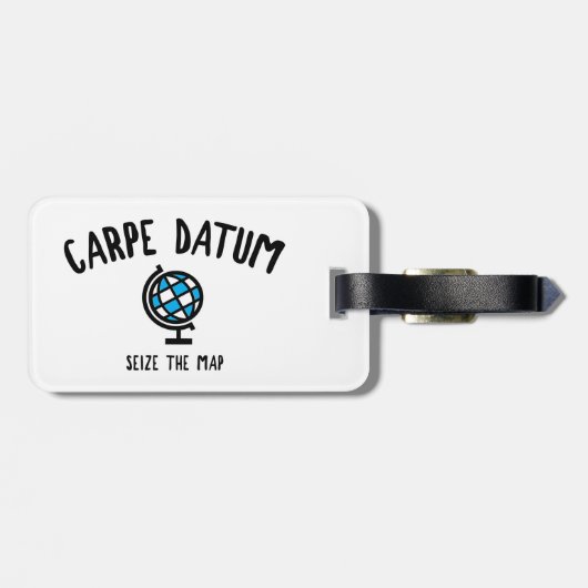 Carpe Datumがマップを押収 ラゲッジタグ (裏面横)