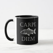 Carpe Diemは日のコイの魚のProcrastinatorを握ります マグカップ (左)