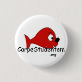 Carpe Studentem 缶バッジ (正面)