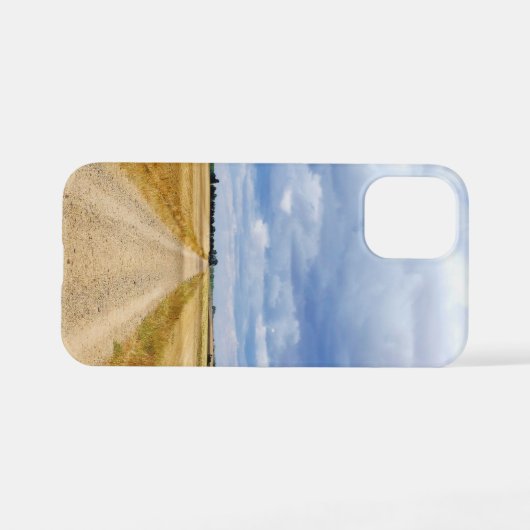 Carretera Boadilla del Camino - Itero de la Vega iPhoneケース (裏面横)
