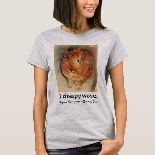 Carrotpants大尉のバニーウサギのTシャツ Tシャツ (正面)