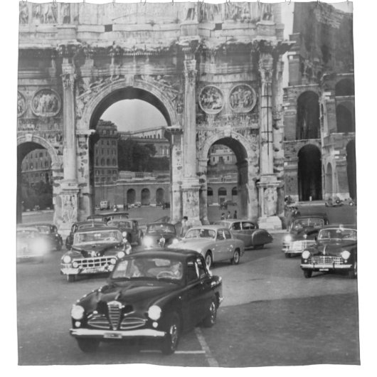 Cars and ancient monuments Rome Italyvintage, ital シャワーカーテン (正面)