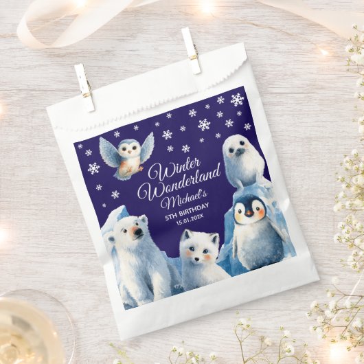 Cartoon Arctic Animals Blue Winter Kids' Birthday  フェイバーバッグ (クリップ留めされた状態)