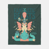 Cartoon Fantastic Beasts Emerge From Suitcase フリースブランケット (正面)