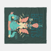 Cartoon Fantastic Beasts Emerge From Suitcase フリースブランケット (正面(横))