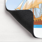 Cartoon Galleon Sailing on Blue Water マウスパッド (コーナー)