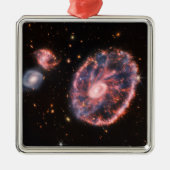 Cartwheel銀河系とそのコンパニオン銀河系。 メタルオーナメント (正面)