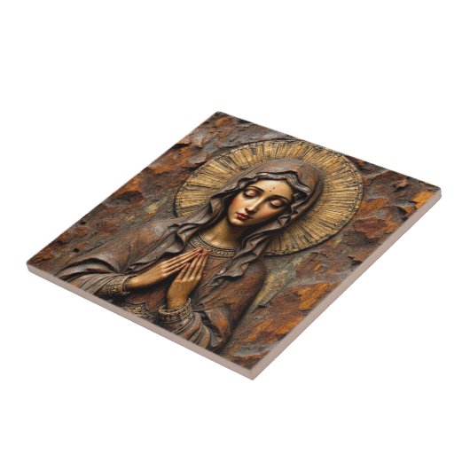 Carved Devotion  Wooden Mary タイル (側面)