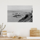 Cascade Locks on the Columbia River Photograph ポスター (キッチン)