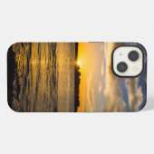 Case-Mate タフ Apple iPhone 13 カバー (裏面横)