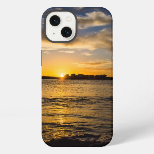 Case-Mate タフ Apple iPhone 13 カバー (裏面)