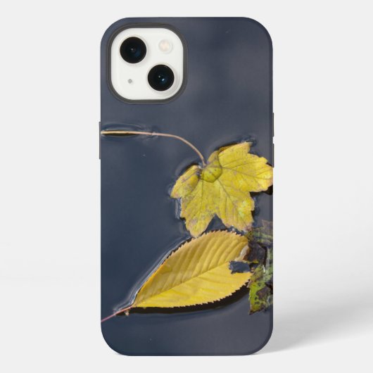 Case-Mate タフ Apple iPhone 13 カバー (裏面)