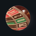 Casino Gambling Roulette Wheel Vintage Retro Style 缶バッジ<br><div class="desc">A close up image of a gaming casino roulette wheel with large numbers. The colors are reminiscent of retro designs from the fifties and the  numbers have a faded vintage look to them.</div>