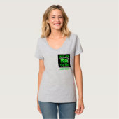 CASINO: I Make my own Luck Vネック Tシャツ (正面フル)