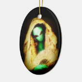 Cassatt Alien Spanish Senorita with Lace セラミックオーナメント (左)