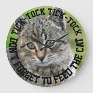 Cat おもしろいPersonalizableに忘れ食べ物を与えしない ラージ壁時計