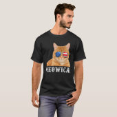 Cat 4 Of 7月Kitten Mericaアメリカ国旗 Tシャツ (正面フル)