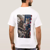 Cat by Day, Patriot by Night - Cat おもしろい Tシャツ (裏面)