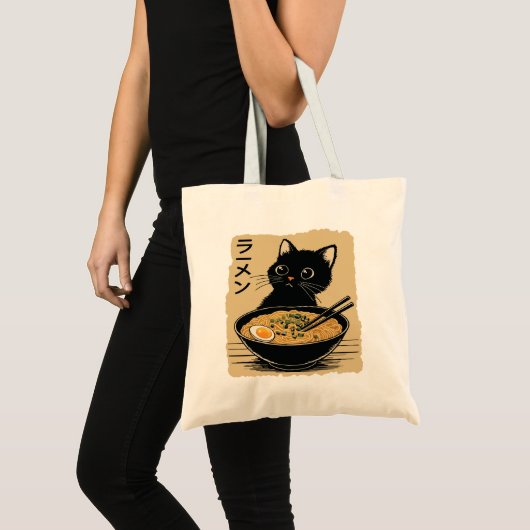 Cat eating ramen  トートバッグ (正面(商品))