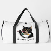 Cat Eating Ramen Noodles Funny ダッフルバッグ (裏面)